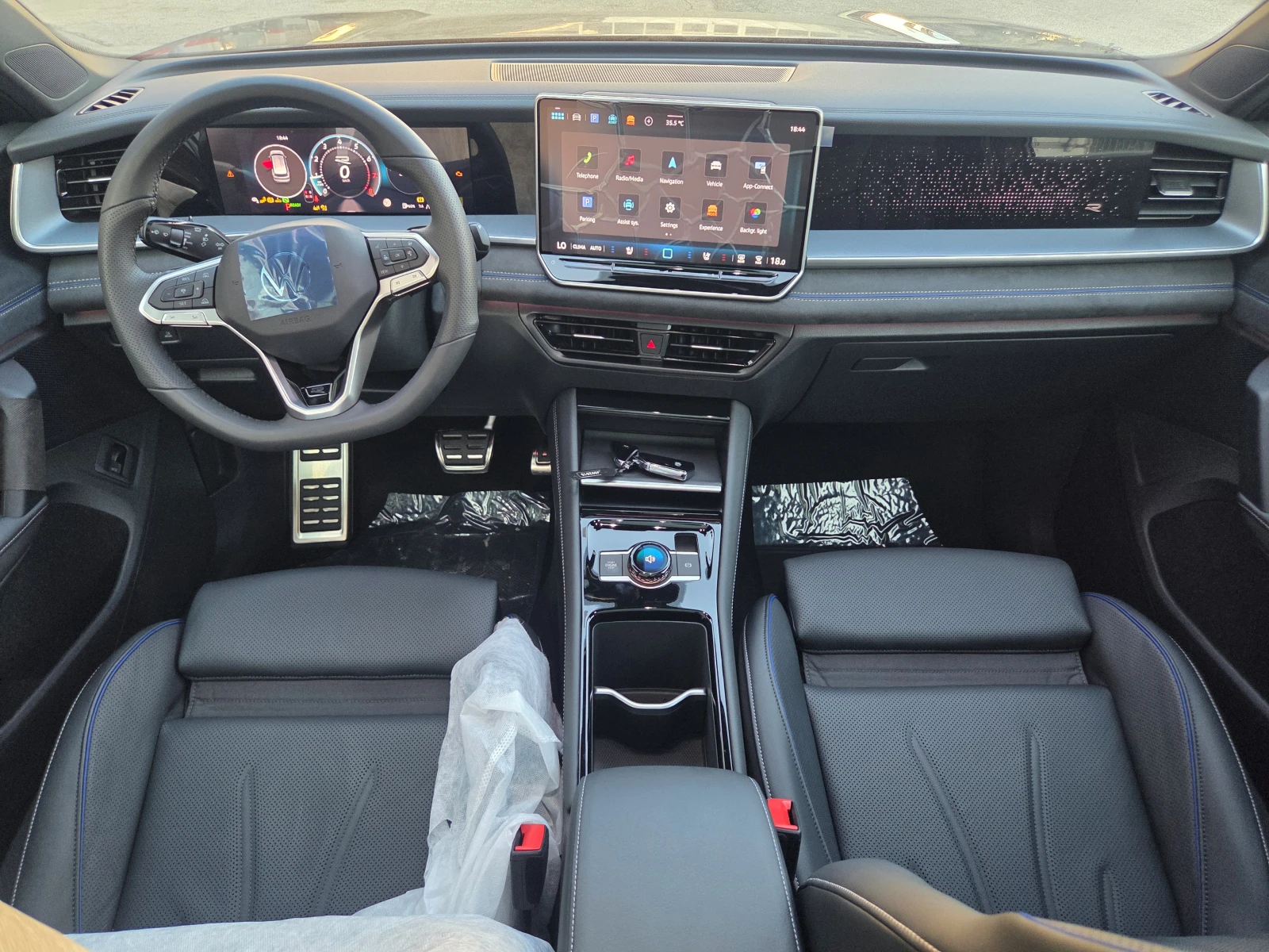 VW Tayron 1.5 eTSI/R-line/HOB!!!Гаранция!!!, снимка 11 - Автомобили и джипове - 55478213