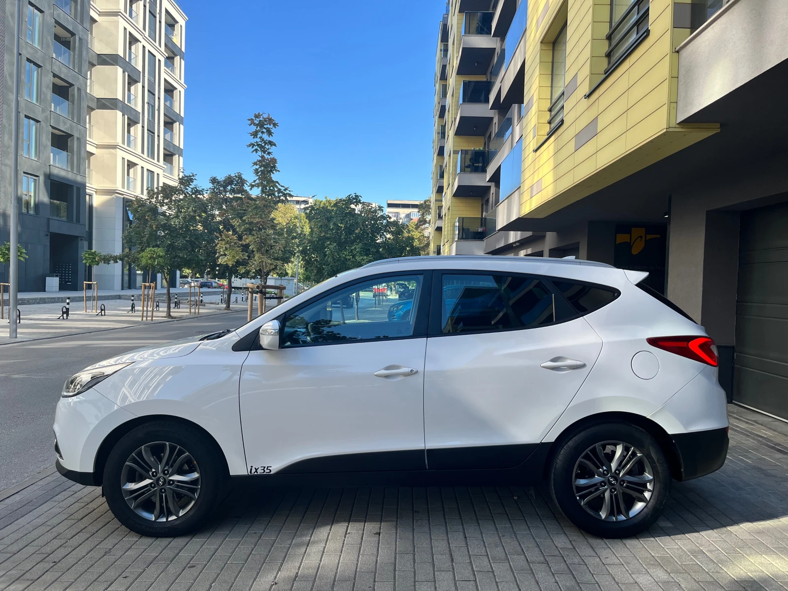 Hyundai IX35 1.7crdi= Facelift= XPOSSIBLE= Навигация= Камера!!!, снимка 8 - Автомобили и джипове - 56036865