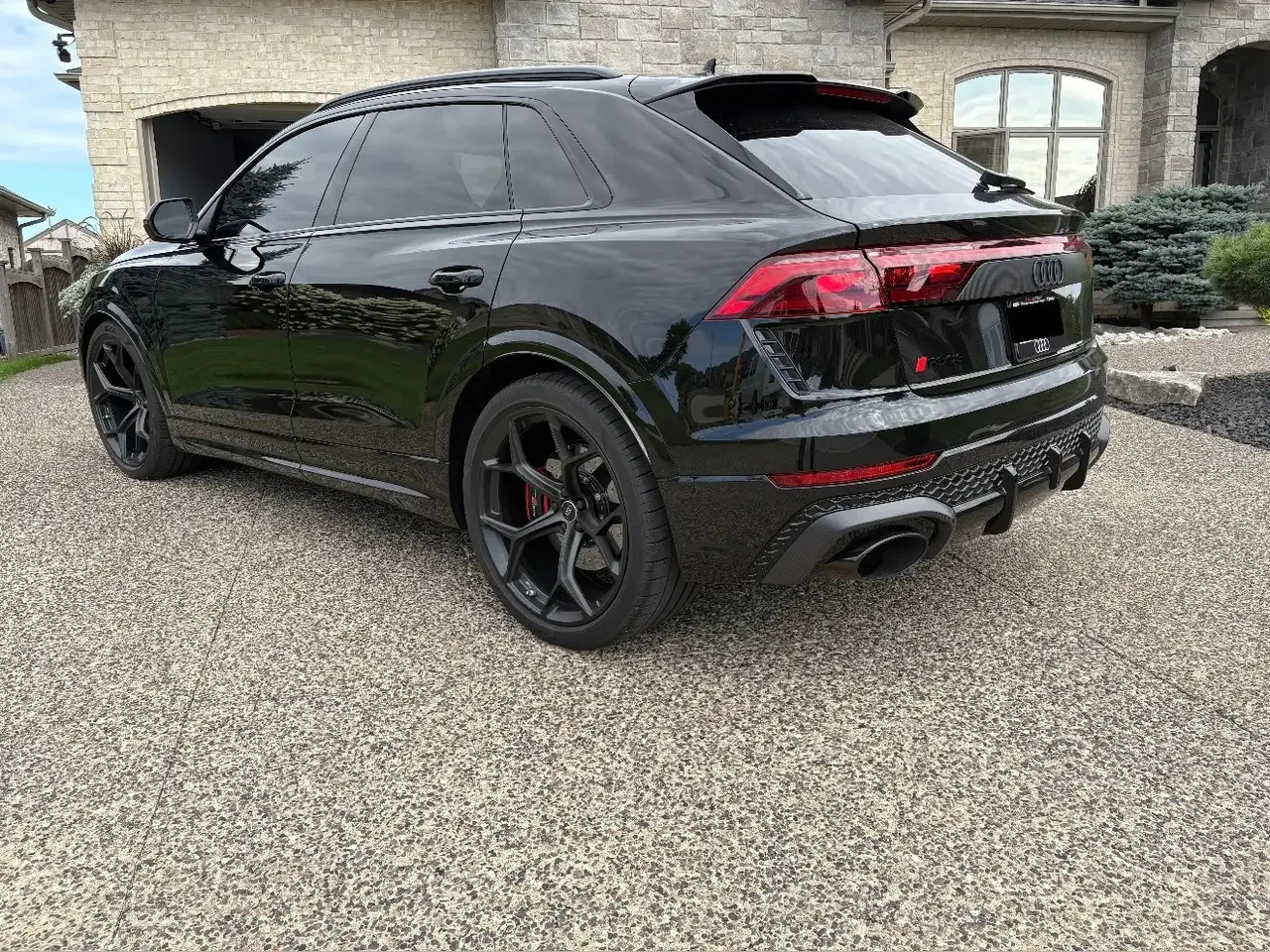 Audi RSQ8, снимка 4 - Автомобили и джипове - 56227632