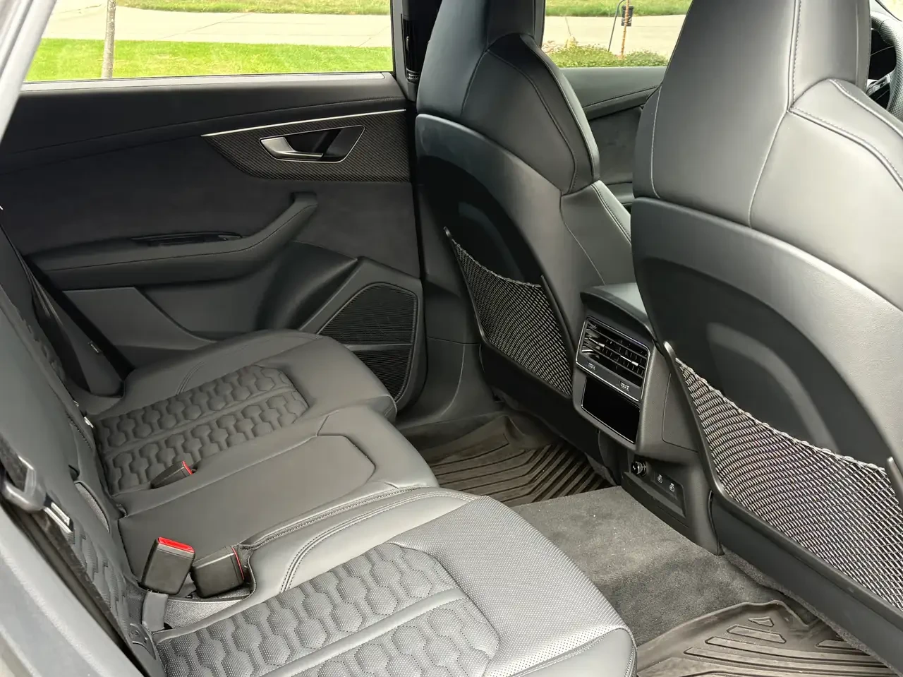 Audi RSQ8, снимка 8 - Автомобили и джипове - 56227632