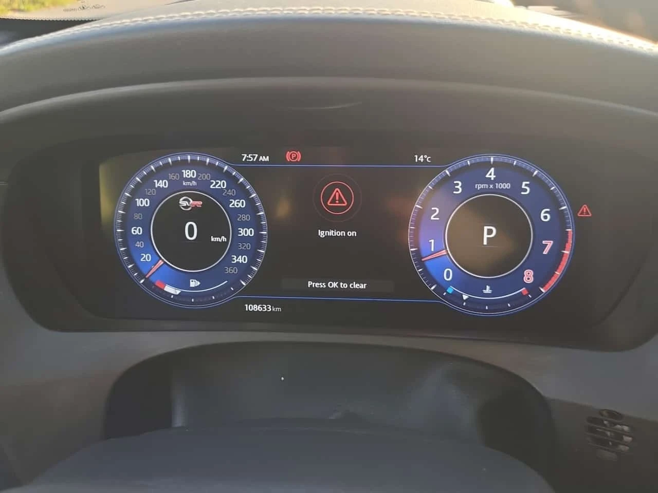 Jaguar F-PACE Awd SVR 5.0L / CARFAX / ���������  | Mobile.bg � ����������� 11
