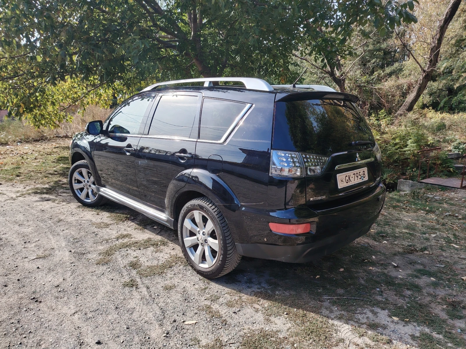 Mitsubishi Outlander 2.0, снимка 4 - Автомобили и джипове - 56584913