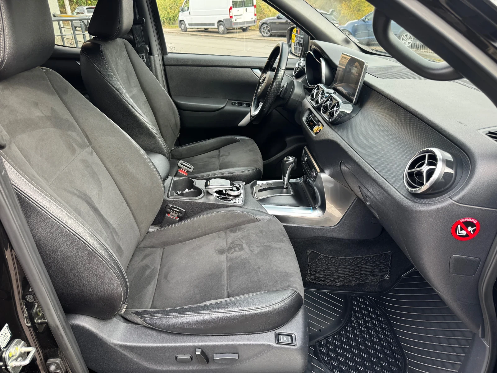 Mercedes-Benz X-Klasse 350d 4Matic, снимка 10 - Автомобили и джипове - 56609103