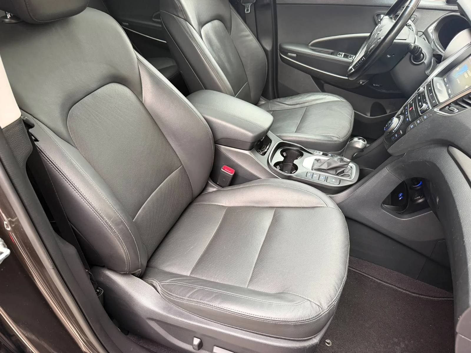 Hyundai Santa fe FULL/EXCLUSIVE/360/DISTRONIC , снимка 9 - Автомобили и джипове - 56662927