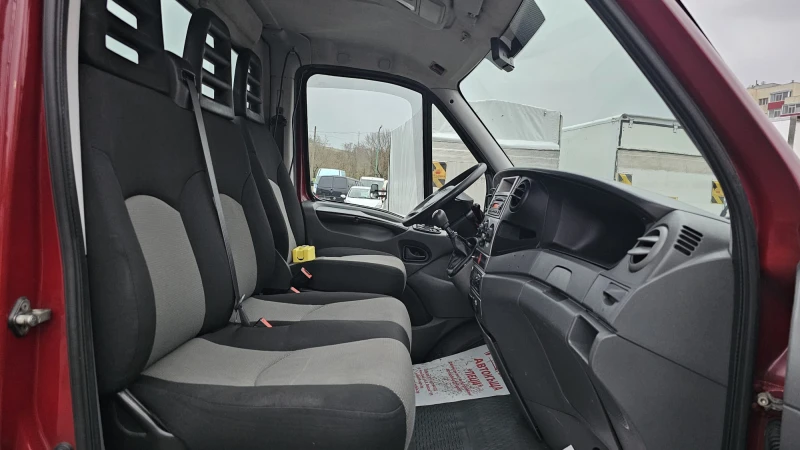 Iveco Daily 50c17 3.0D 6SP Face-3.5т РЕГ.-ВЪЗГЛАВНИЦИ-ЛИЗИНГ, снимка 13 - Бусове и автобуси - 48012378