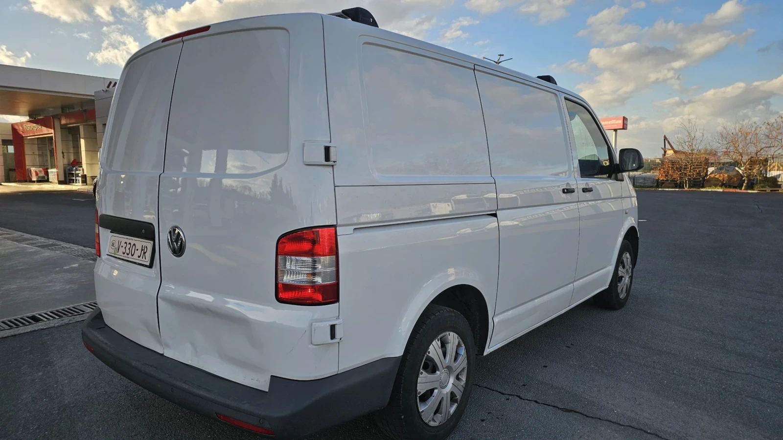 VW Transporter Т5  2.0 TDI  - изображение 3