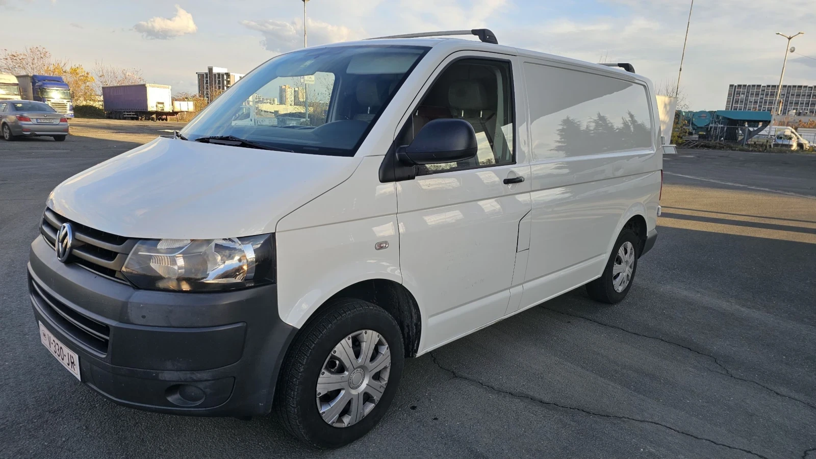 VW Transporter Т5  2.0 TDI  - изображение 2