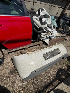 Citroen C3 2011г задна броня с отвори за парктроници, снимка 3