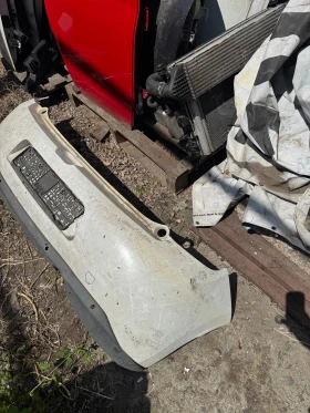 Citroen C3 2011г задна броня с отвори за парктроници, снимка 2
