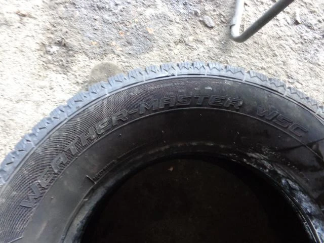 Гуми Зимни 245/70R16, снимка 7 - Гуми и джанти - 25825080