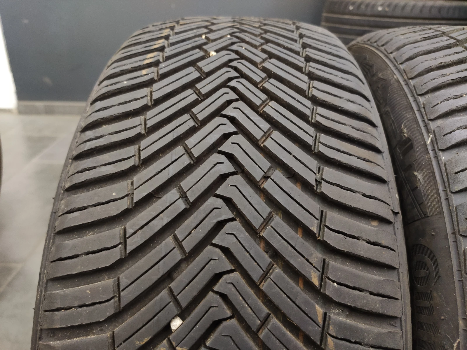  205/45R17 | Mobile.bg   2