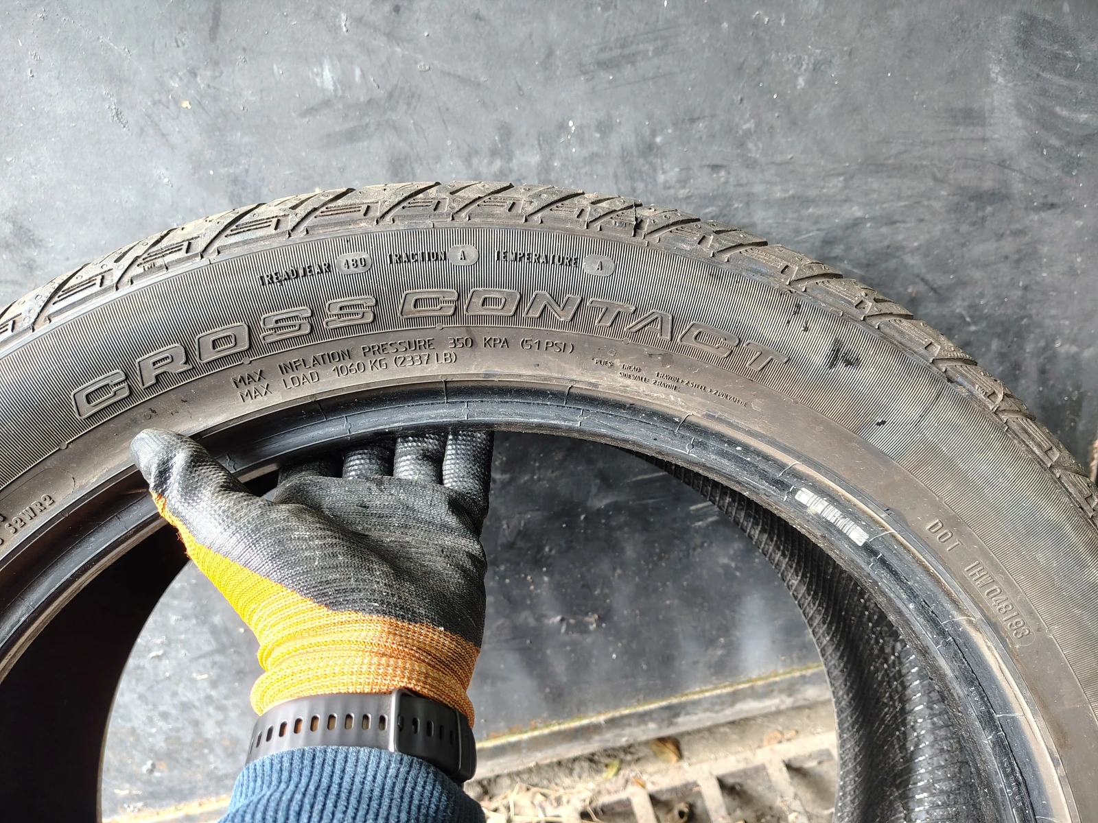 Гуми Зимни 275/45R21, снимка 6 - Гуми и джанти - 54086044