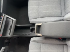 Renault Megane E-Tech EV40 Equilibre DISTR Keyless Heated: S/ST-W, снимка 12