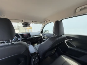 BMW iX1 xDrive30, снимка 11