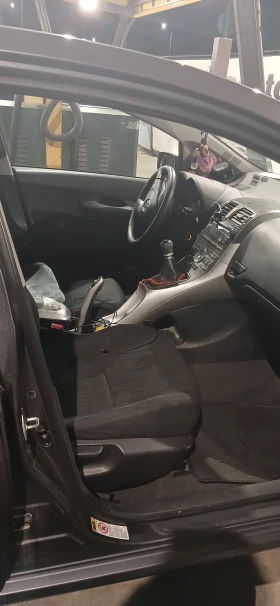 Обява за продажба на Toyota Auris D4D ~6 000 лв. - изображение 9