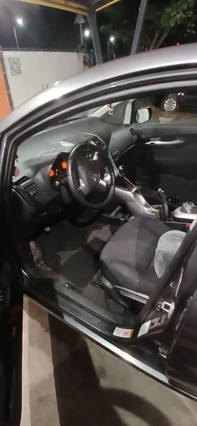 Обява за продажба на Toyota Auris D4D ~6 000 лв. - изображение 6