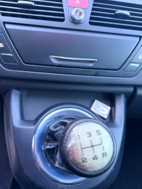 Citroen C4 Picasso Газ-Бензин идеален семеен автомобил - 1350 € / 2640.37 лв. - 76073263 11