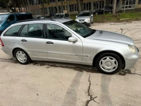 Mercedes-Benz 220 C220, снимка 10