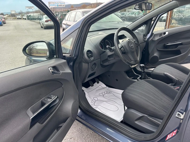 Opel Corsa 1.2i, снимка 7 - Автомобили и джипове - 46356220