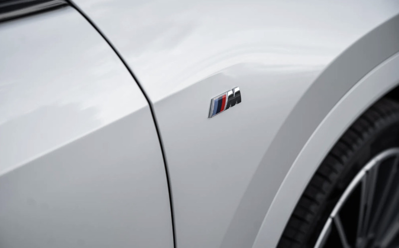 BMW iX1 30 xDrive M Sport H/K, снимка 3 - Автомобили и джипове - 46379646