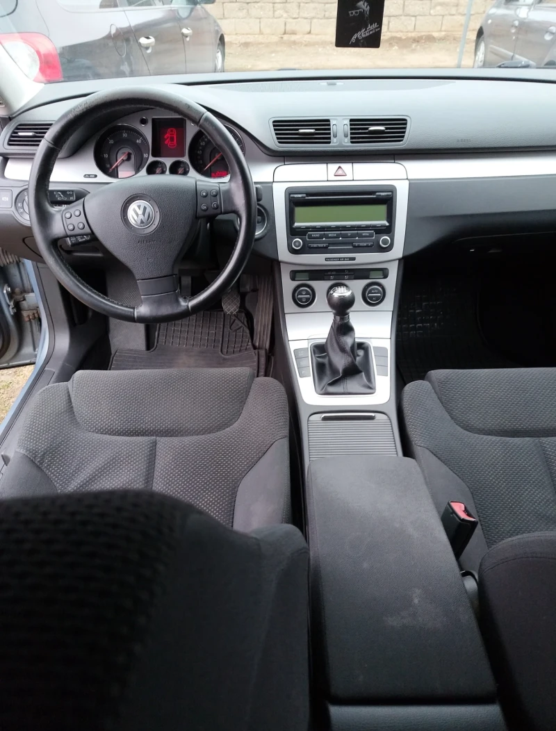 VW Passat 2.0 Common-Rail , снимка 3 - Автомобили и джипове - 48518381