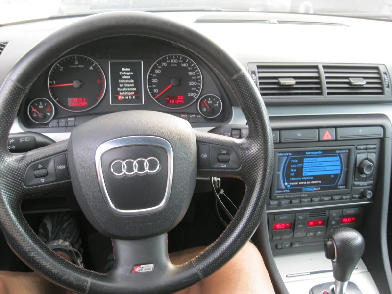 Audi A4 3.0 TDI quatro  Sline, снимка 10 - Автомобили и джипове - 51290070