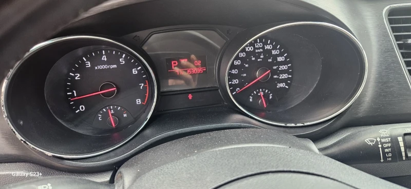 Kia Sedona, снимка 8 - Автомобили и джипове - 52684761