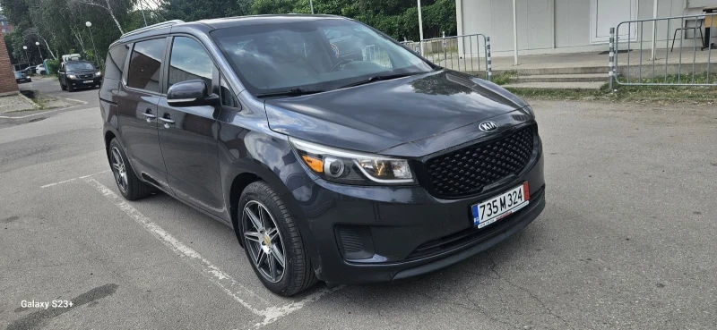 Kia Sedona, снимка 2 - Автомобили и джипове - 52684761