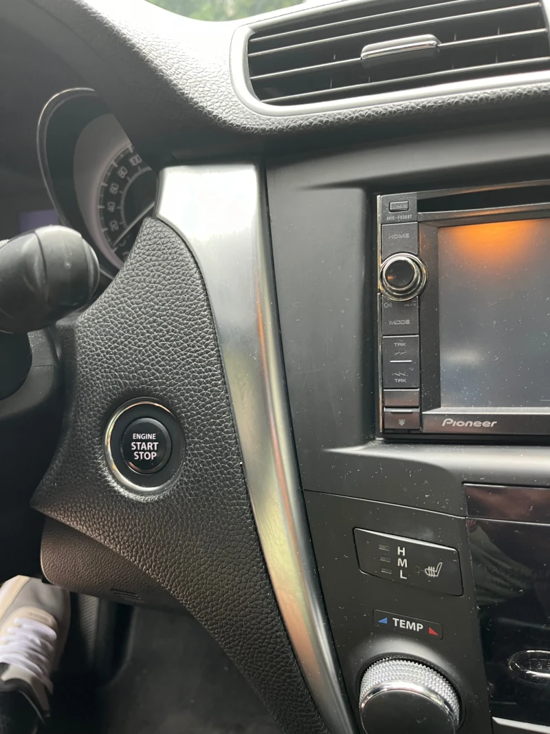 Suzuki Kizashi  2.4 GL Top Sport 2WD, снимка 11 - Автомобили и джипове - 51997198