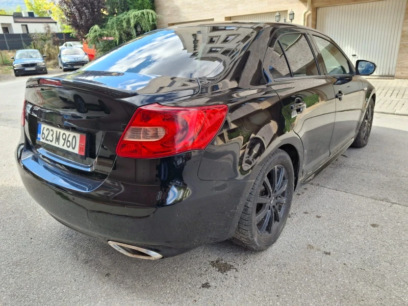 Suzuki Kizashi  2.4 GL Top Sport 2WD, снимка 4 - Автомобили и джипове - 51997198