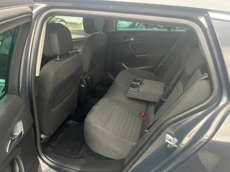 Opel Insignia Sports* Tourer* Active Ed* 2.0T, 220kc, снимка 13 - Автомобили и джипове - 52290668