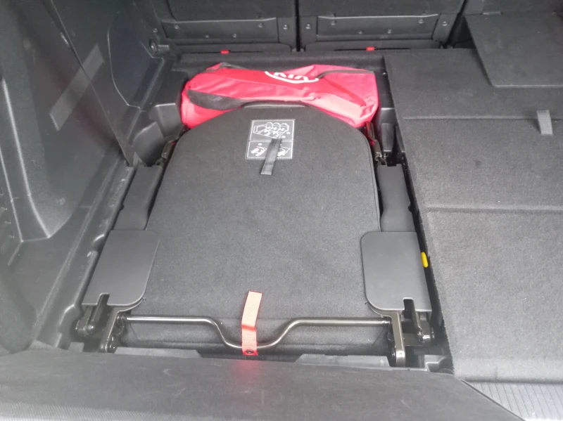 Peugeot 5008 12i GT , снимка 9 - Автомобили и джипове - 52967905