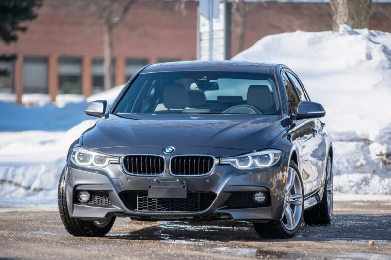 BMW 330 I * M-Package* * HeadUp* AвтоКредит* (ЦЕНА ДО БГ), снимка 2 - Автомобили и джипове - 53501858