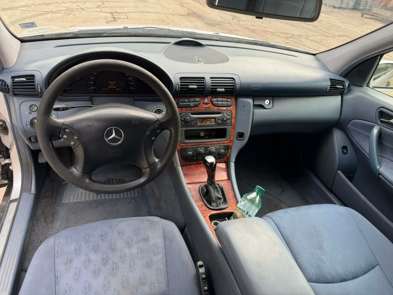 Mercedes-Benz 220 C220, снимка 8 - Автомобили и джипове - 53594226