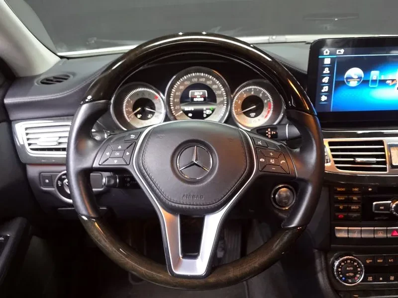 Mercedes-Benz CLS 350, снимка 13 - Автомобили и джипове - 55829887