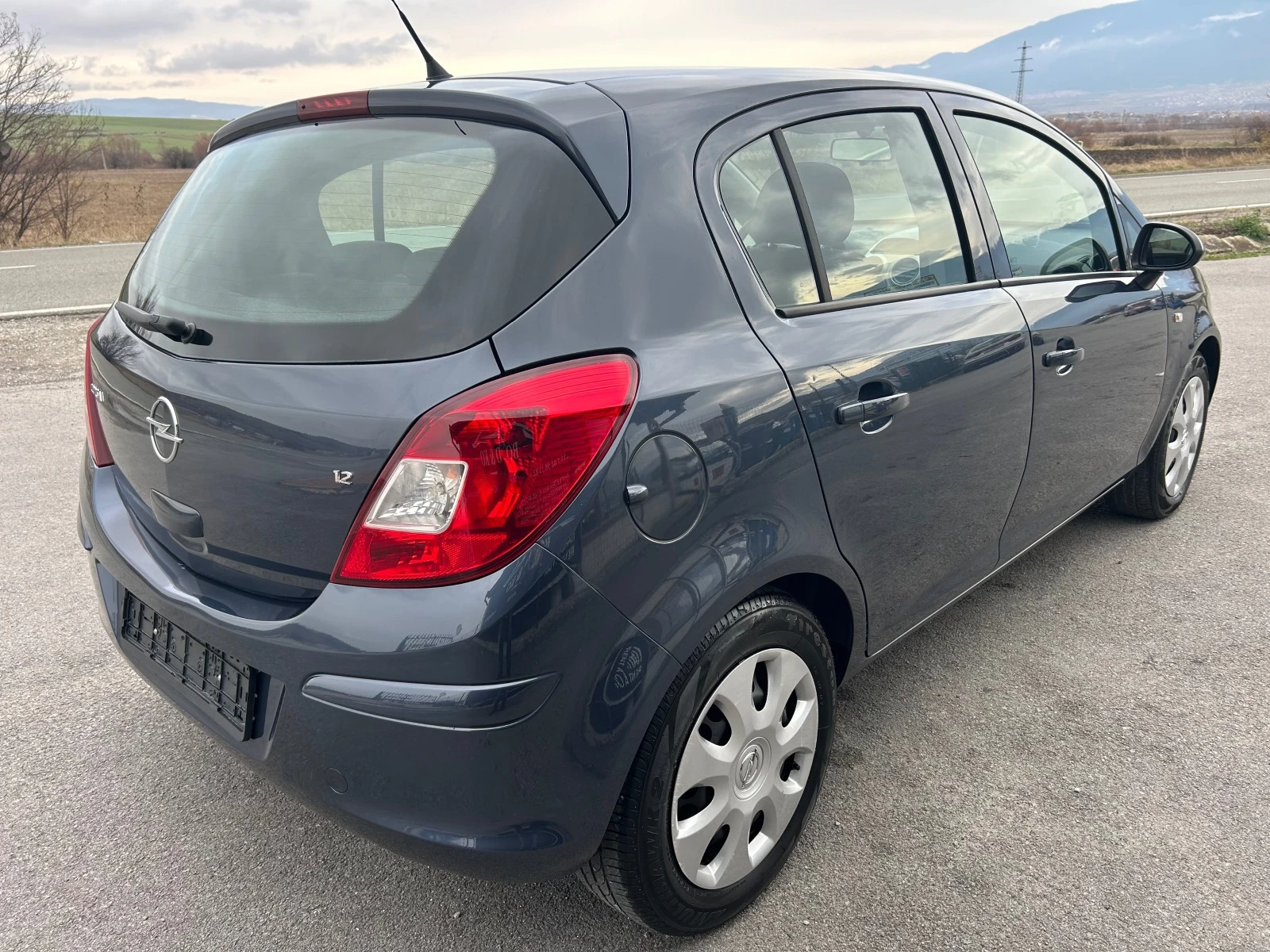 Opel Corsa 1.2i - изображение 6