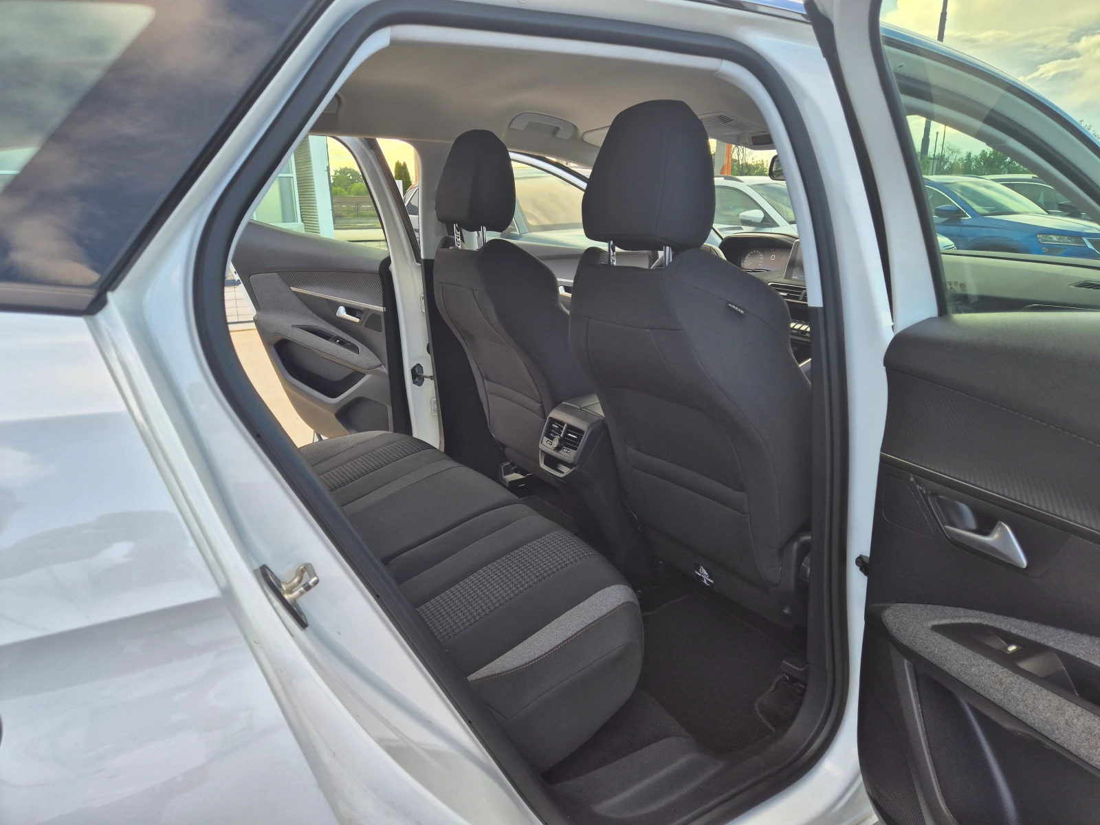 Peugeot 3008 CTIVE 1.5 BlueHDi M/T 130кс - изображение 10