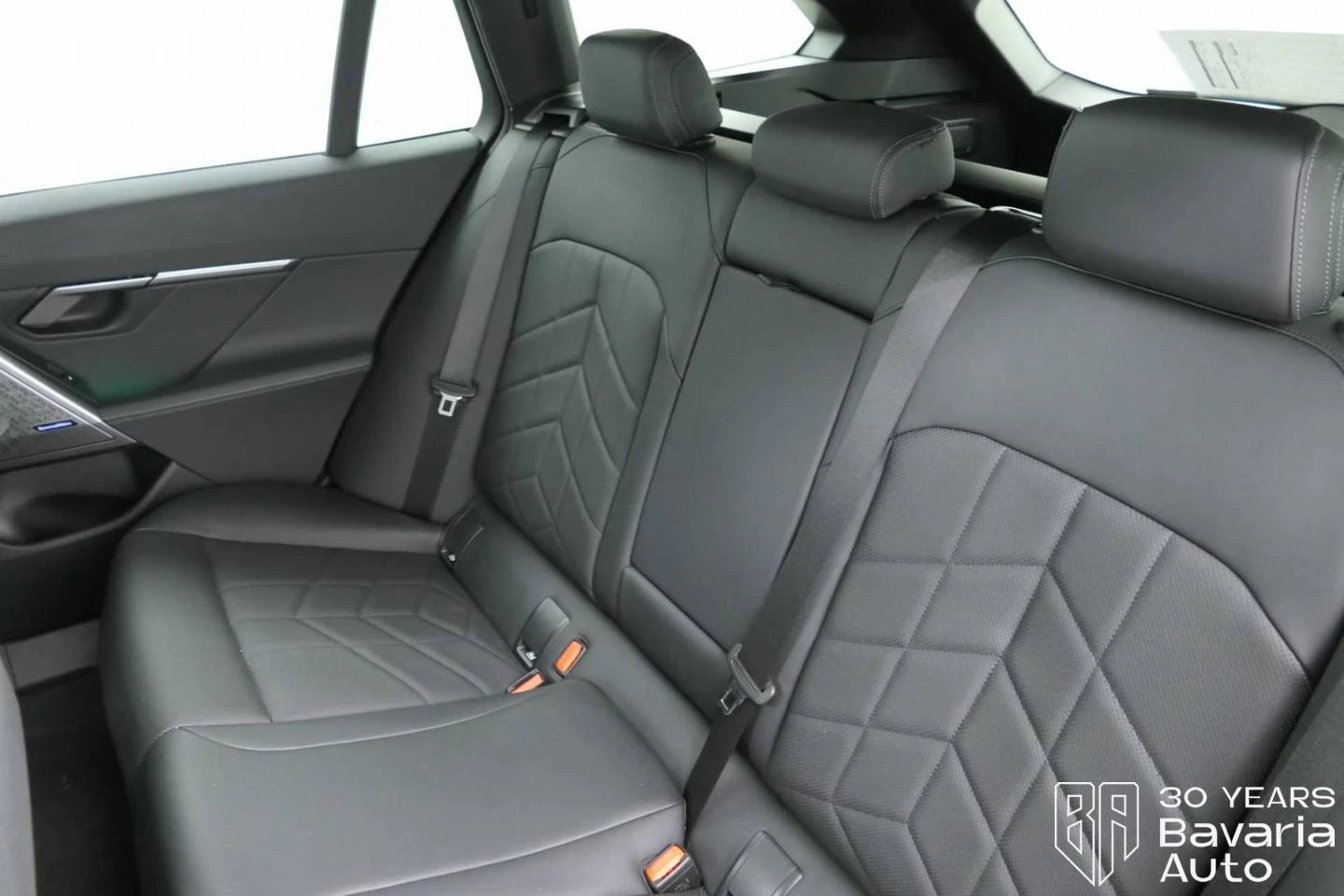 BMW 540 d xDrive Touring M Sport Paket - изображение 8