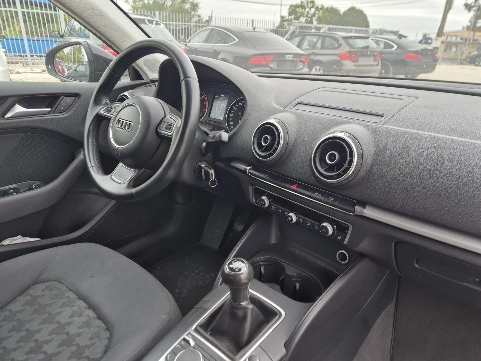 Audi A3 1.4i NAVI | Mobile.bg   11