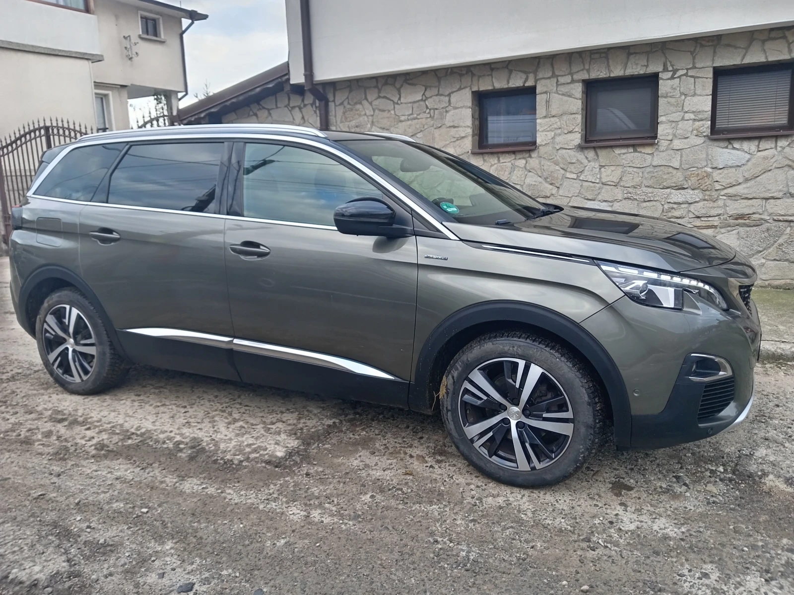 Peugeot 5008 12i GT  - изображение 2