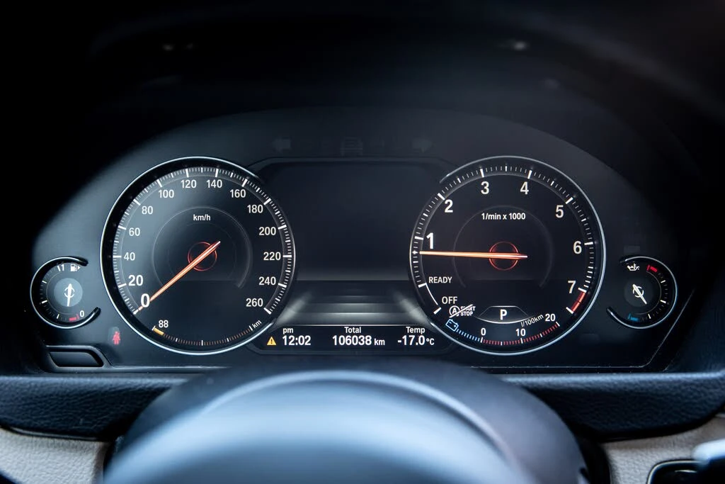 BMW 330 I * M-Package* * HeadUp* A���������* (���� �� ��) | Mobile.bg � ����������� 15