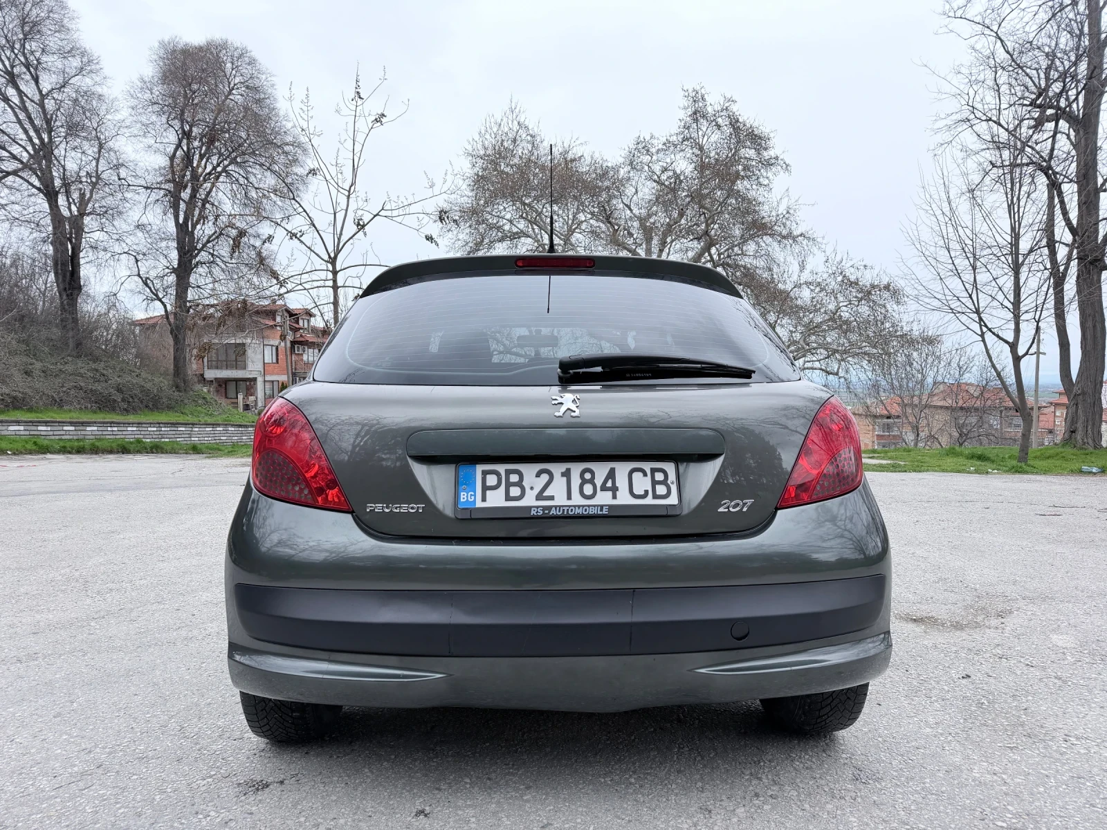 Peugeot 207 1.6 HDI, снимка 6 - Автомобили и джипове - 54014188