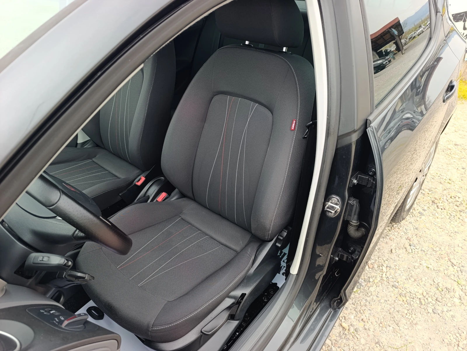 Seat Ibiza 1.2i-105кс.БЕНЗИН-4цилиндъра, снимка 10 - Автомобили и джипове - 54196349