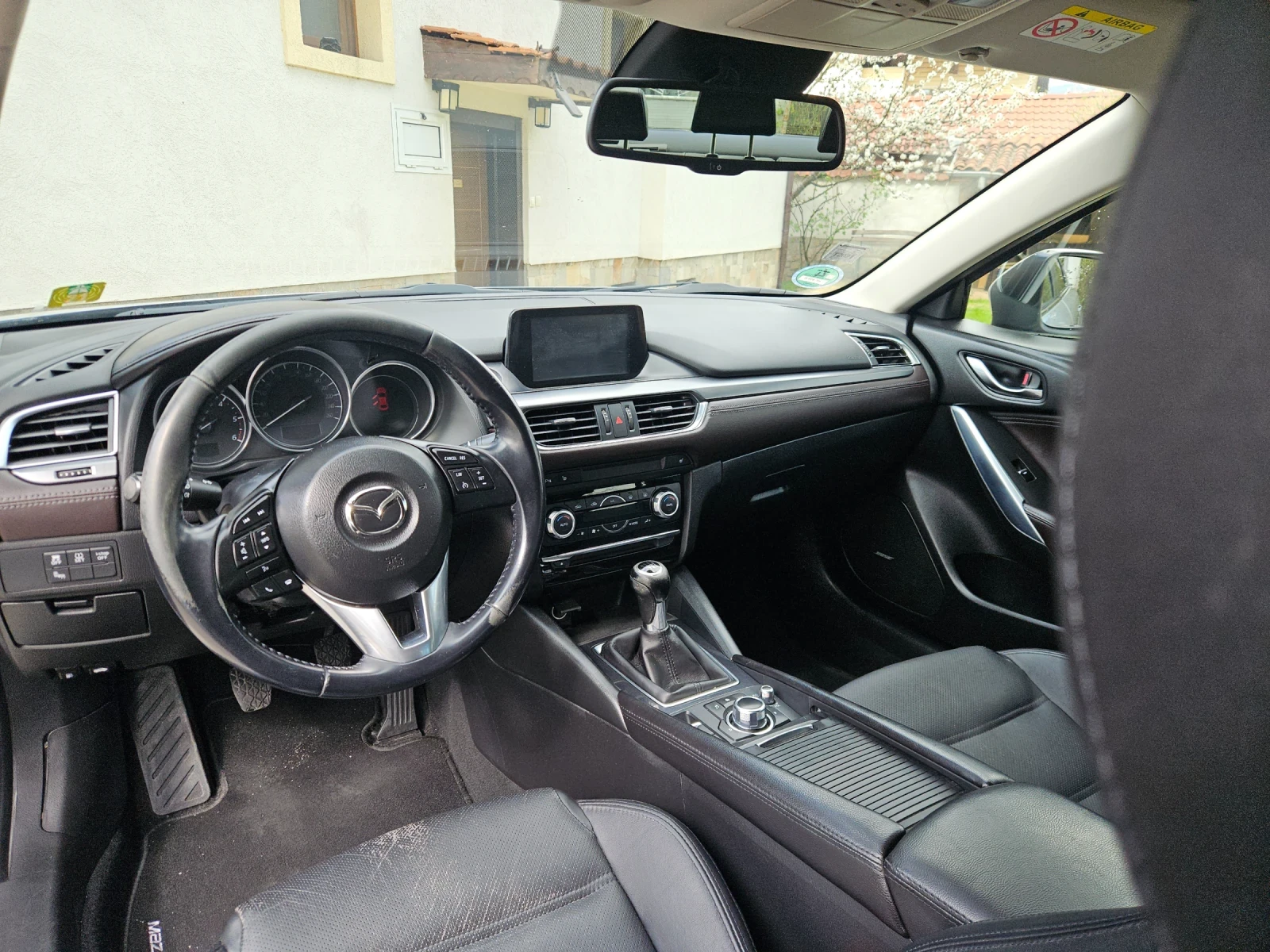 Mazda 6 10.2015 топ!  6 скорости, снимка 11 - Автомобили и джипове - 54269869