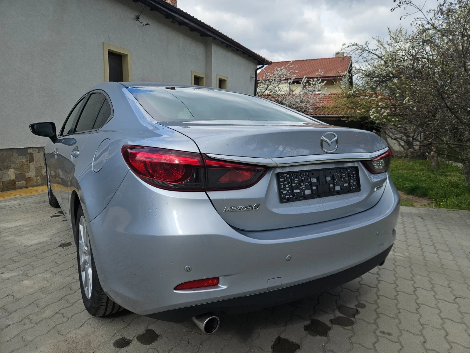 Mazda 6 10.2015 топ!  6 скорости, снимка 5 - Автомобили и джипове - 54269869