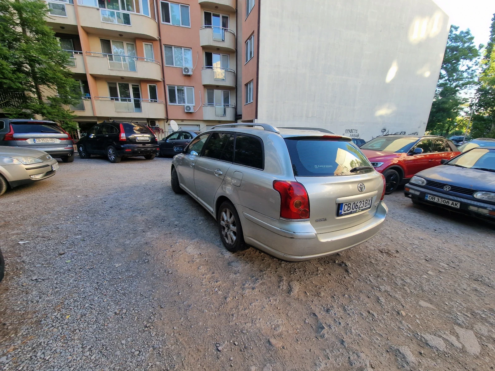 Toyota Avensis 2, 2 D4D, снимка 3 - Автомобили и джипове - 54732317