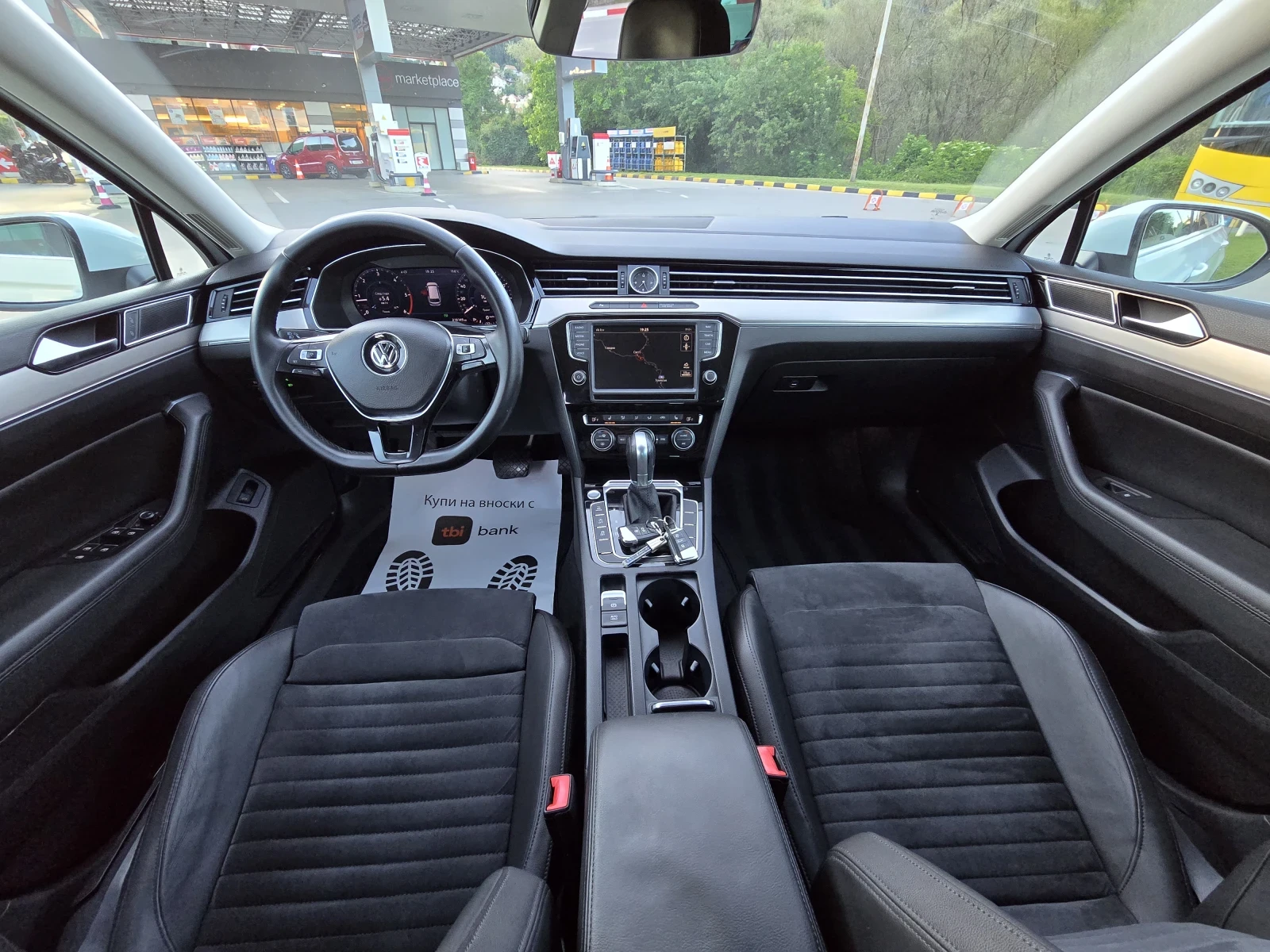 VW Passat Топ състояние внос Италия airline изпълнение, снимка 11 - Автомобили и джипове - 54897749