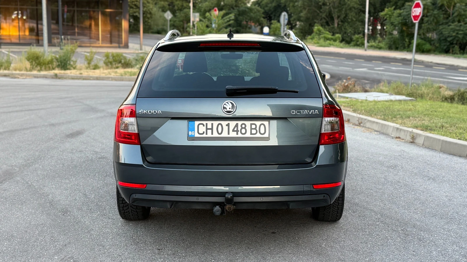 Skoda Octavia 1.6TDI, снимка 5 - Автомобили и джипове - 55040207