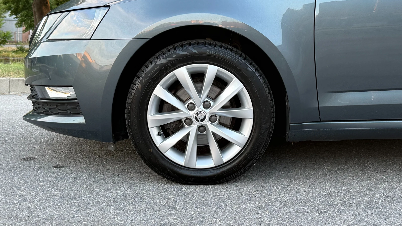 Skoda Octavia 1.6TDI, снимка 8 - Автомобили и джипове - 55040207