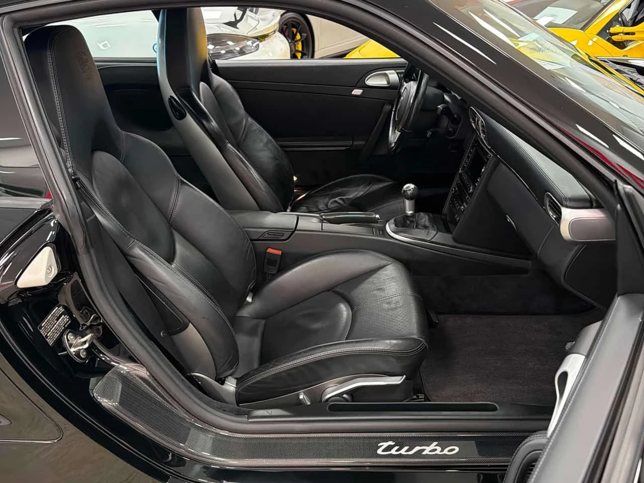 Porsche 911 TURBO GT2 * ПЕРФЕКТНО СЪСТОЯНИЕ* , снимка 13 - Автомобили и джипове - 55149523